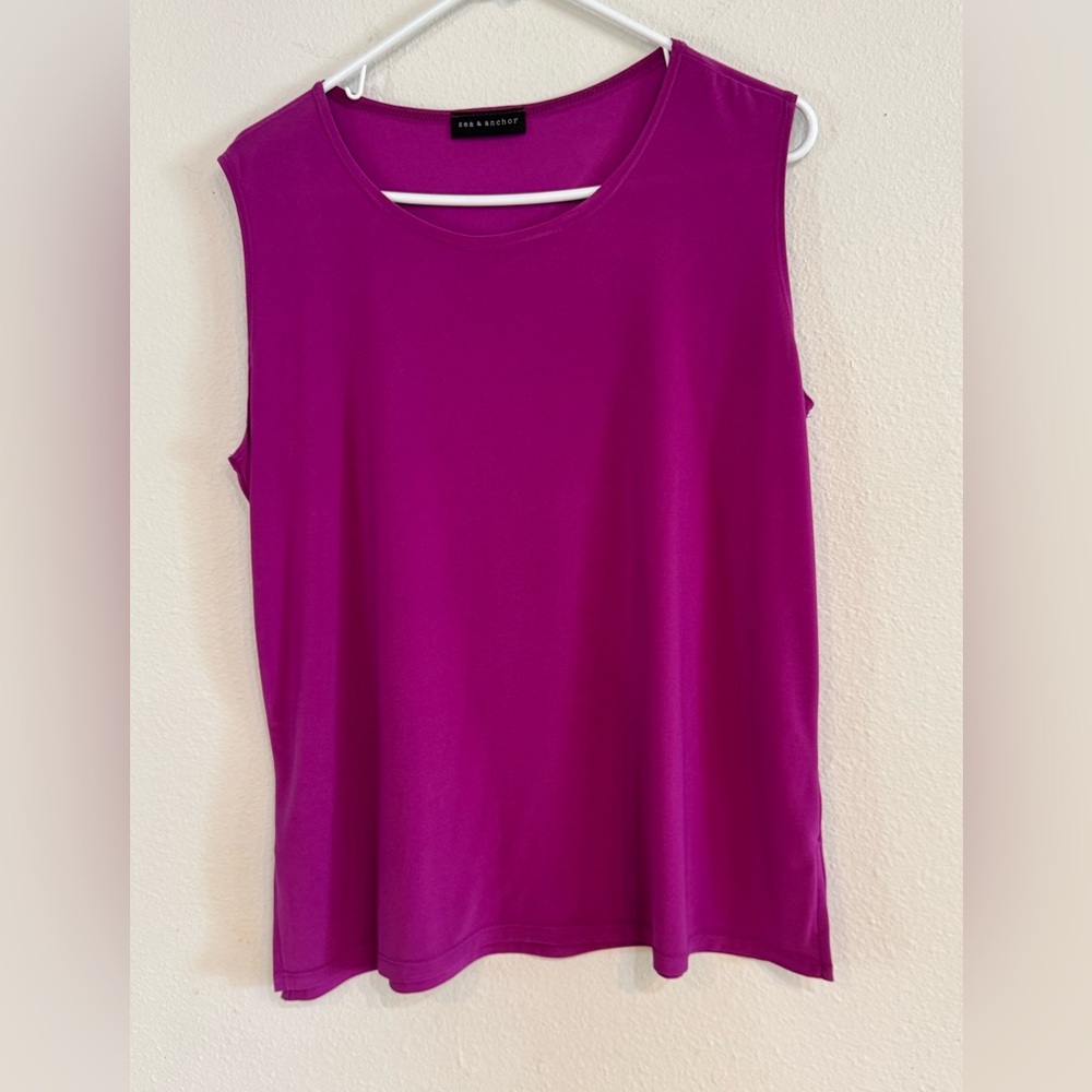Women's Sleeveless Silky Magenta Top Size large